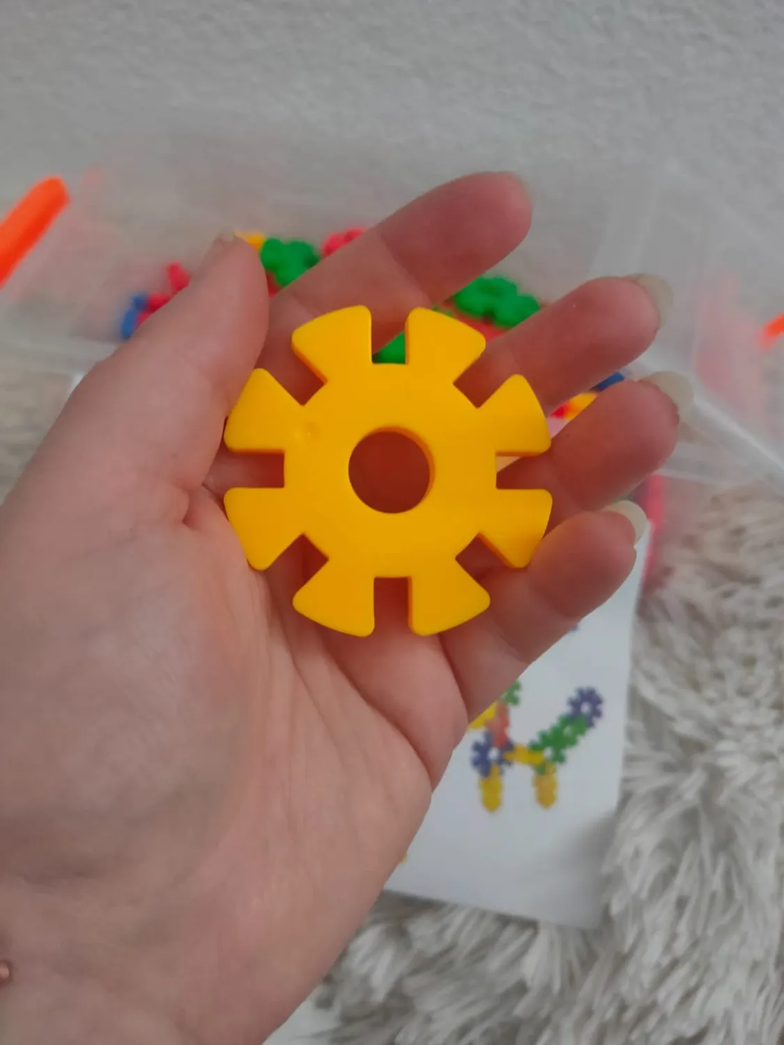 Betzold Steckblumen groß 100-tlg Steckspiel Box