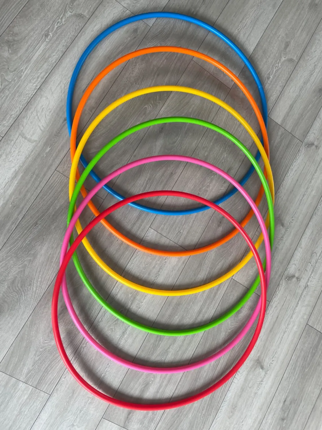 Betzold Gymnastik-Reifen Regenbogen-Set