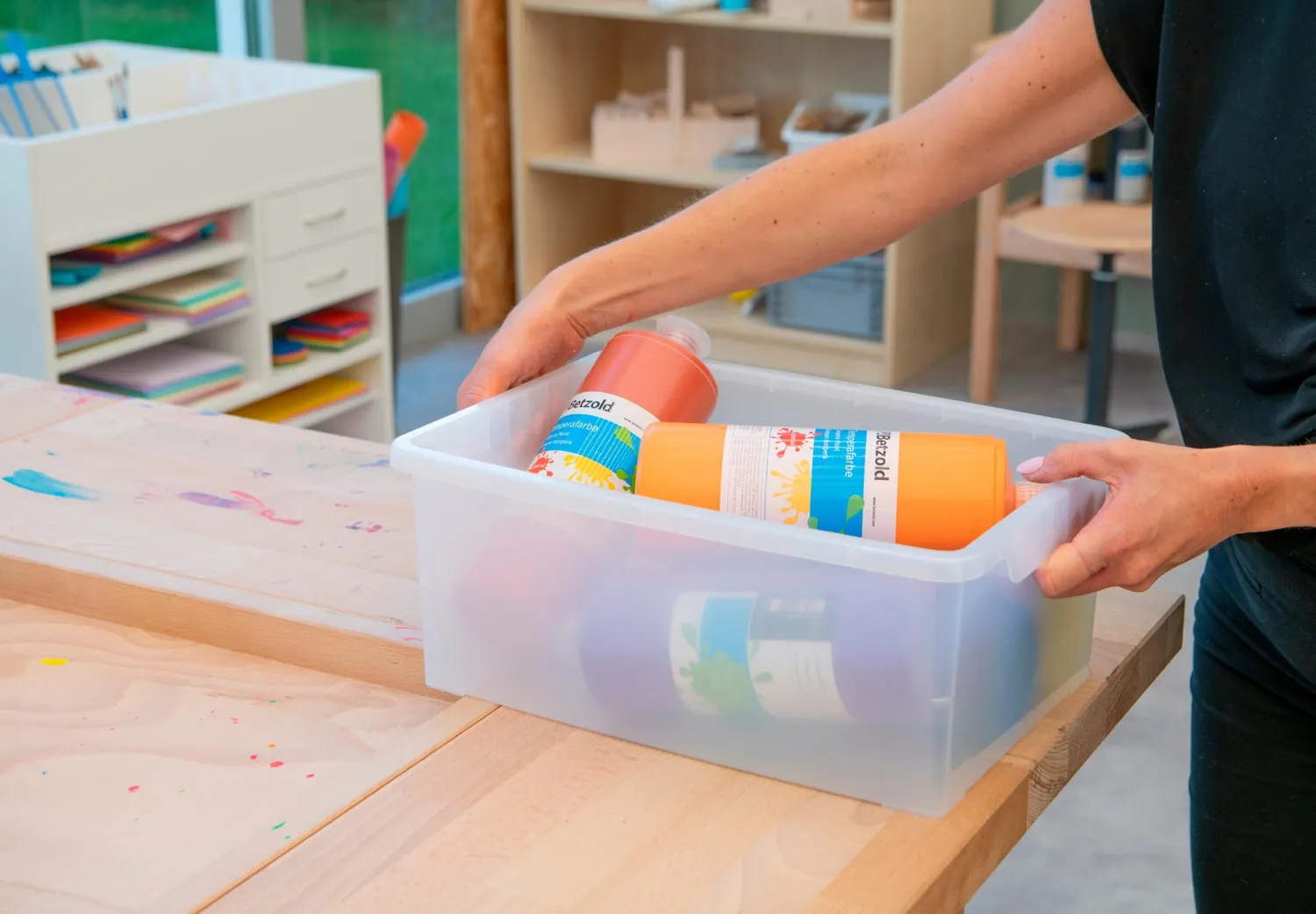 Betzold Aufbewahrungsbox DIN A4 offen mit Griff transparent