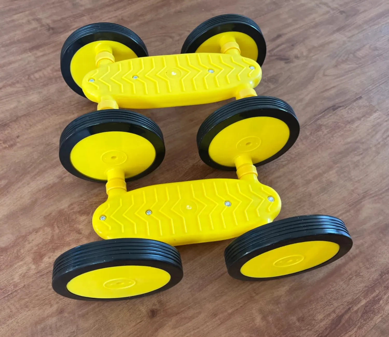 Betzold Maxi-Roller mit 6 Rollen Kinderfahrzeug